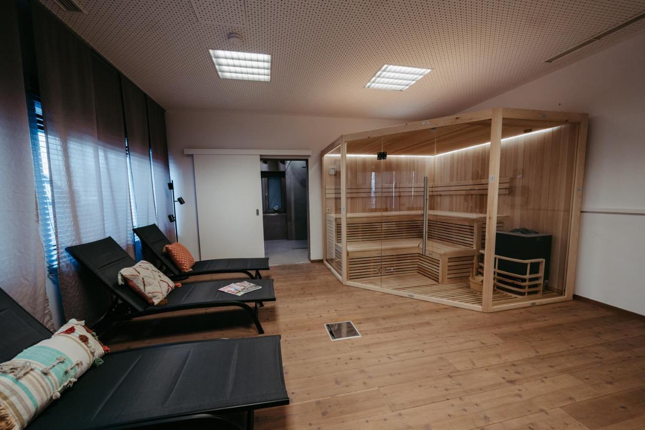An Der Lage Apartment Spielfeld Exterior photo